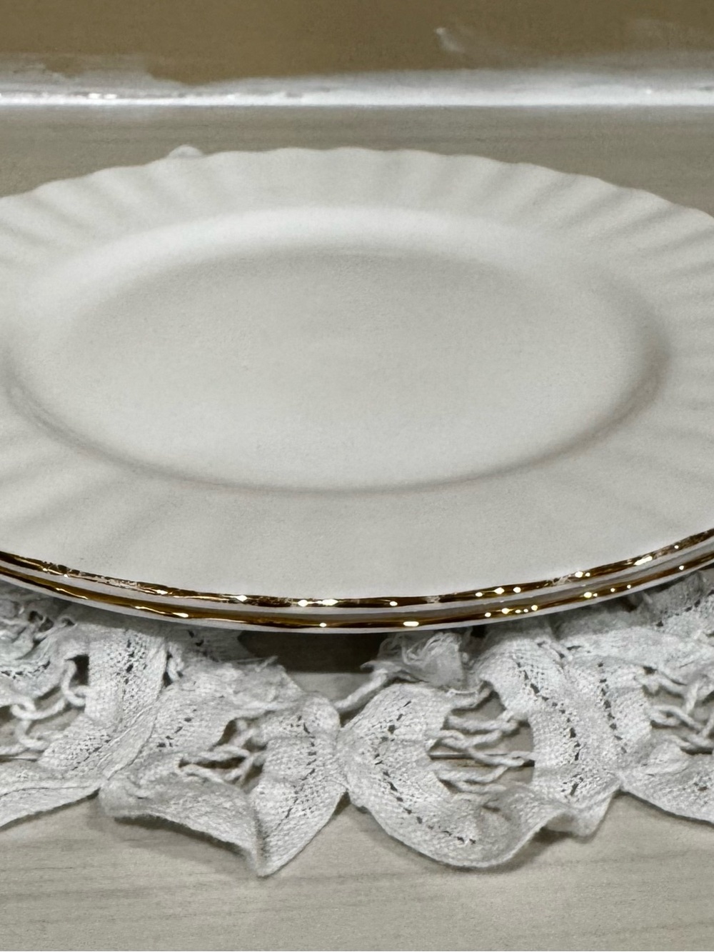 Royal Albert Val D’Or Bone China Bread and Butter Plates with Gold Trim